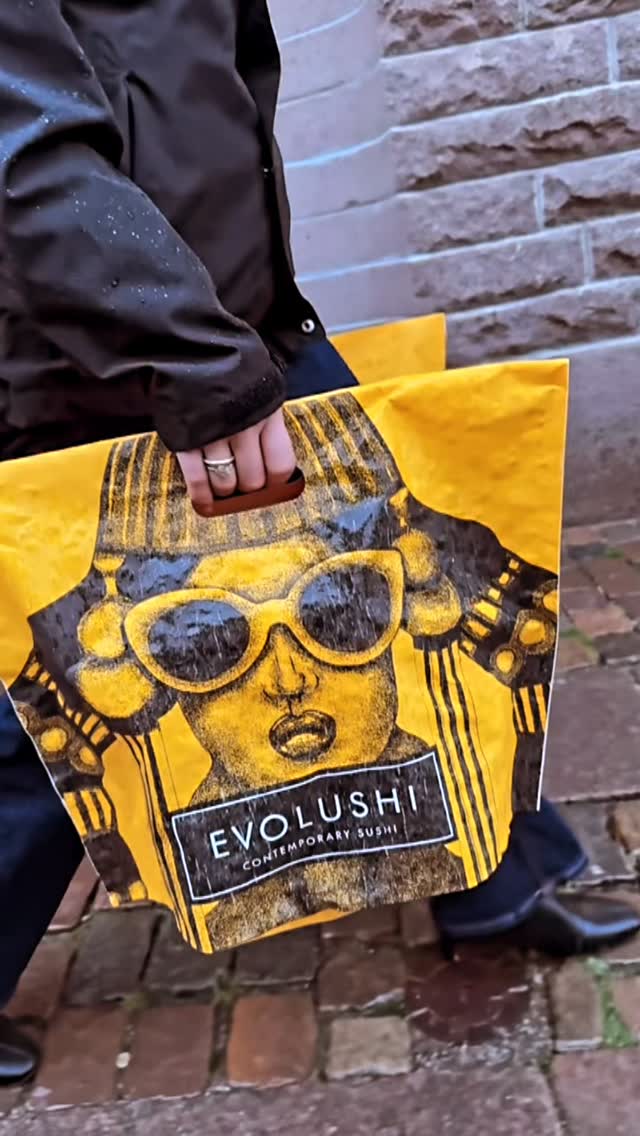 LIVE Branding A new bag design for Evolushi, created to stand out.…