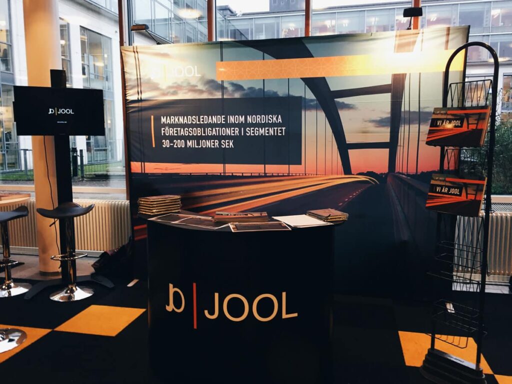 Mässmöbler till JOOL Capital Partner – LIVE Creative Agency