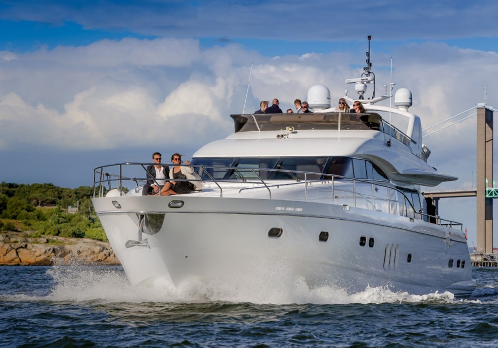 WestCoast Charter – LIVE Creative Agency